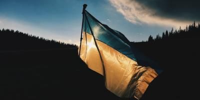 Bandera de ucrania. Photo by Max Kukurudziak on Unsplash